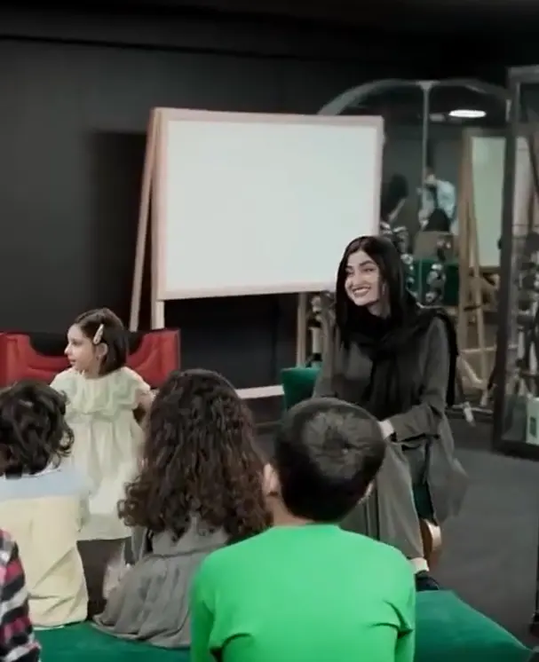  سارا و نیکا فرقانی