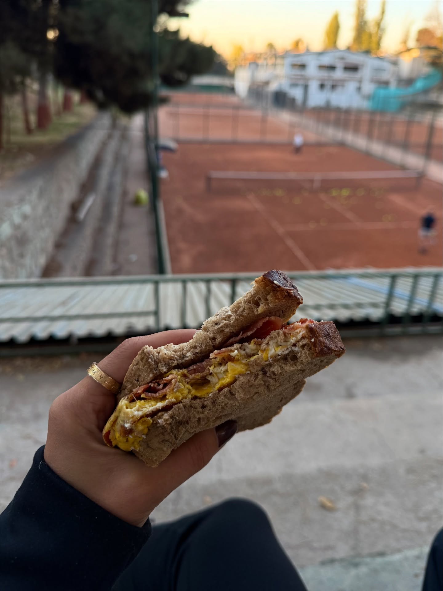 photo_2025-11-08_22-55-04