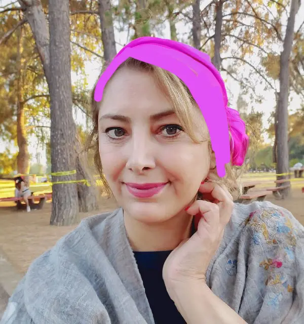لادن طباطبایی (سودابه)