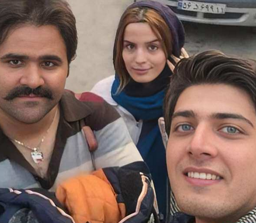 غزاله اکرمی