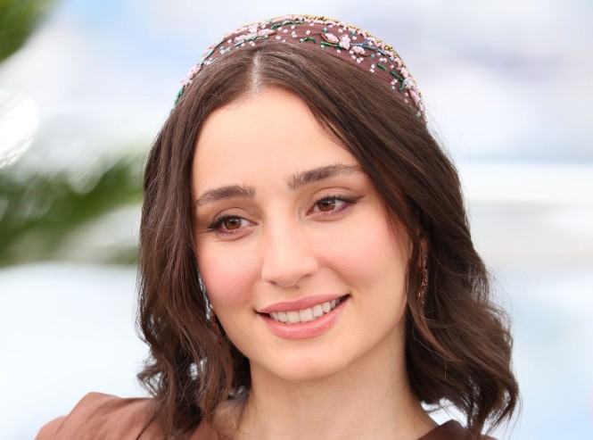 سها نیاستی
