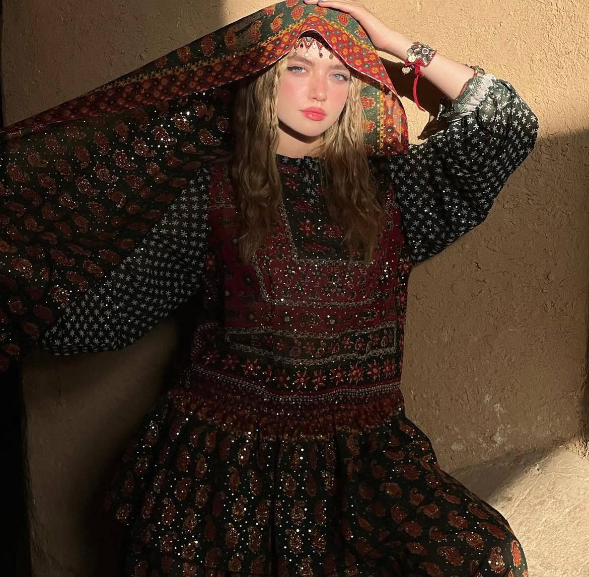 نگین حق دوست