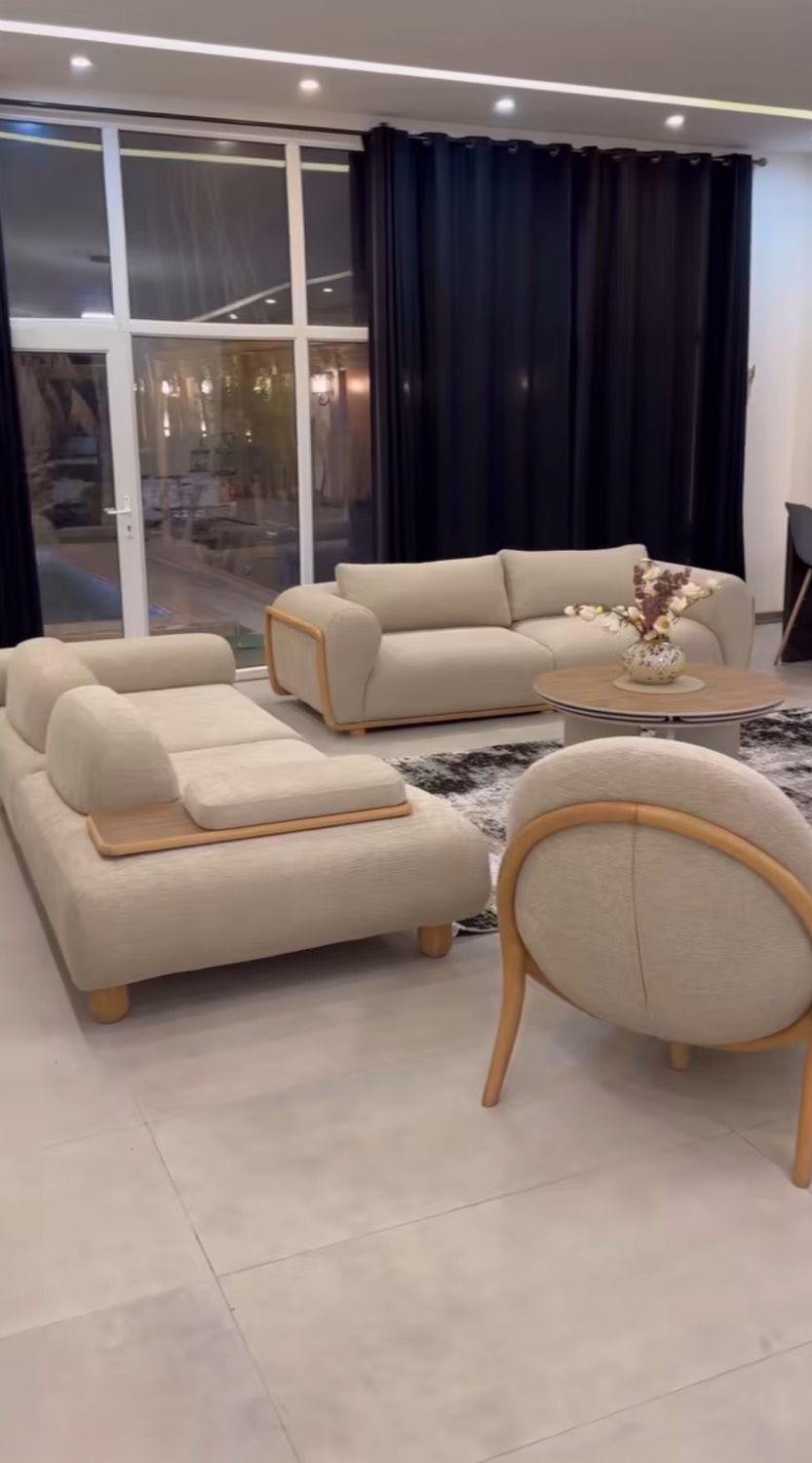 5b19d010-eb39-483d-b4ea-516dd54e4062