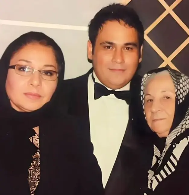 رضا داوودنژاد