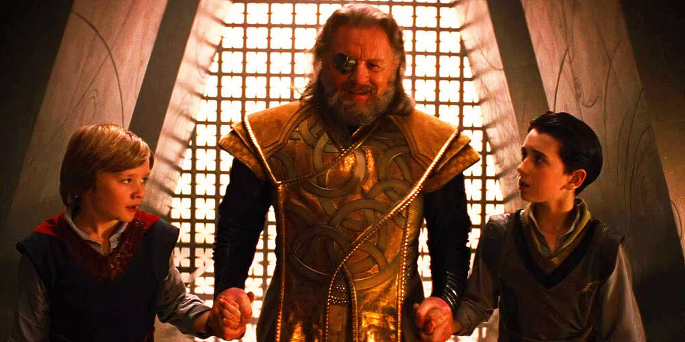 odin-with-thor-and-loki-as-children-in-a-thor-flashback_jpg