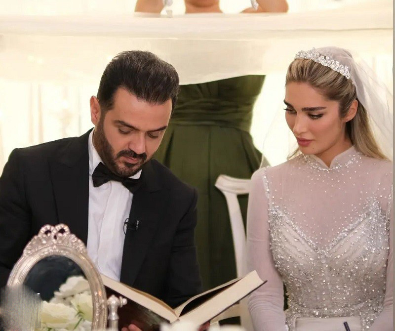 آناشیدحسینی