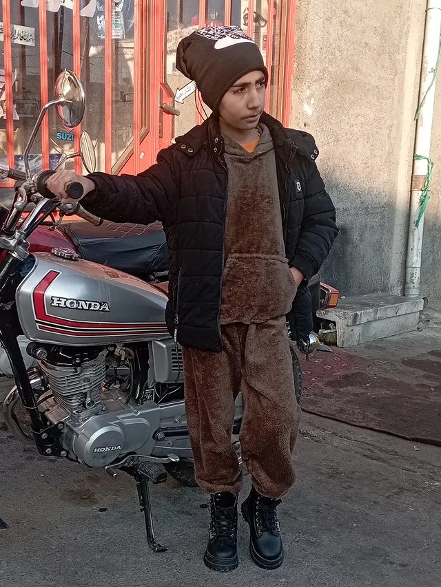 امیرمحمد حسن پور 1