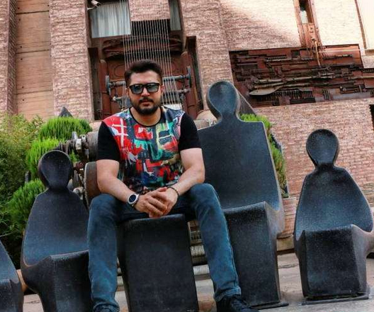 پندار اکبری