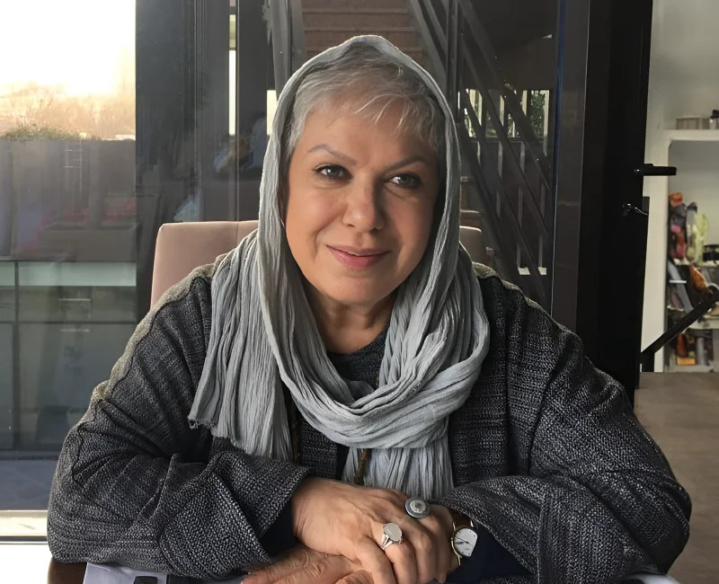 زهره شکوفنده