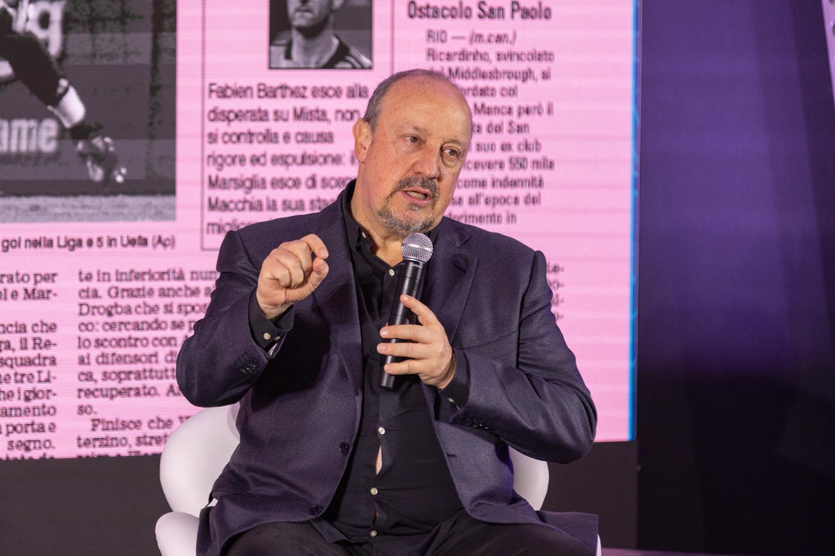 RAFAEL-BENITEZ-IL-CALCIO-A-MODO-MIO-Nella-foto-Rafael-Benitez_imagefullwide_11zon