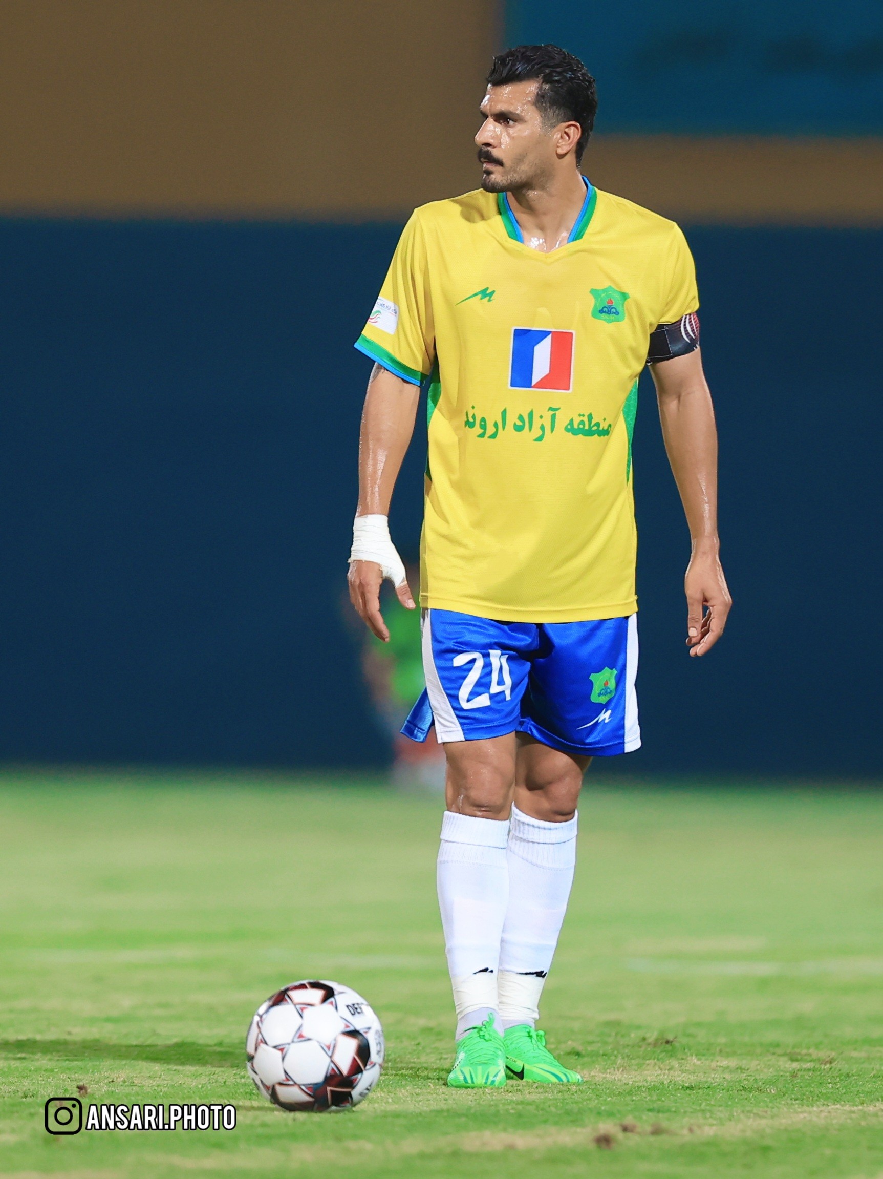 دوربر وسط مطلب