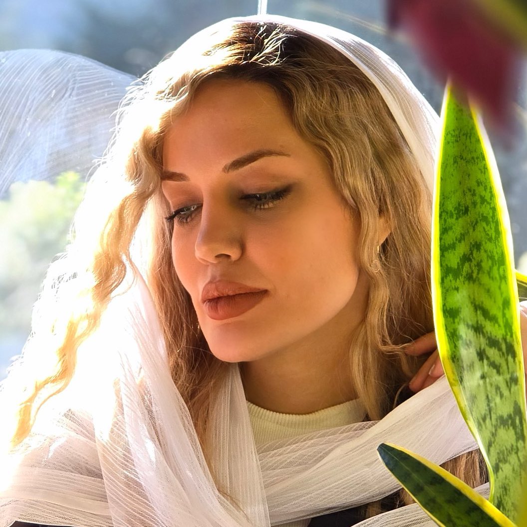 مریم قجر (10)