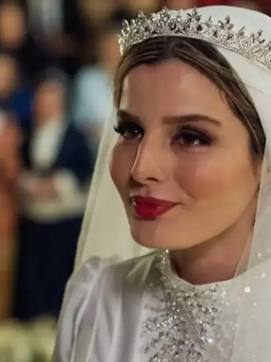 غزاله اکرمی سریال کوری
