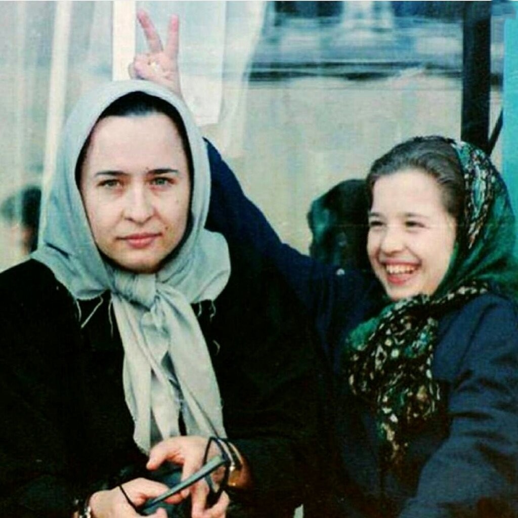 دزد عروسک ها