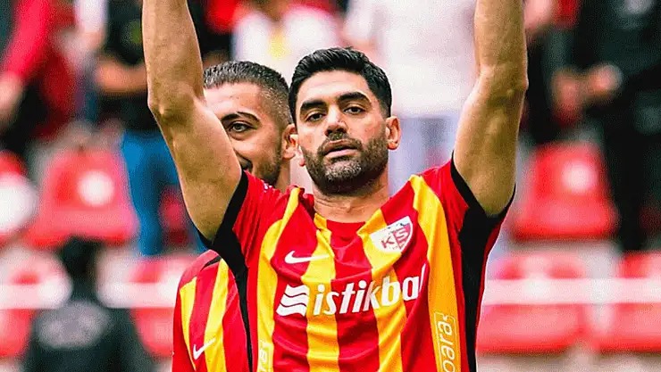 konyaspor-un-kapisindan-donmus_1760624063_nFG40Y_11zon