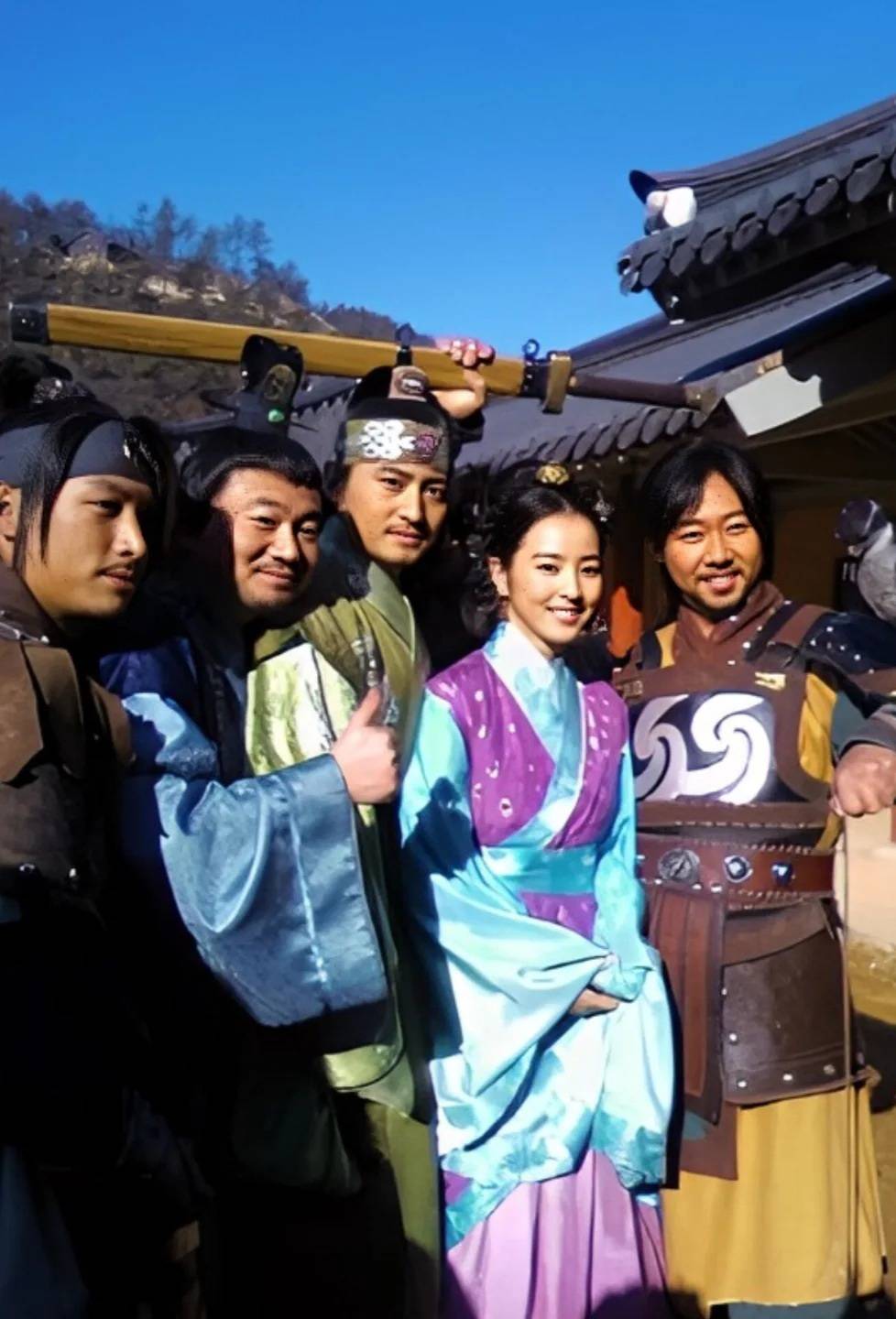 korean.plus_1758652743_3728171885478452554_48059103206_11zon