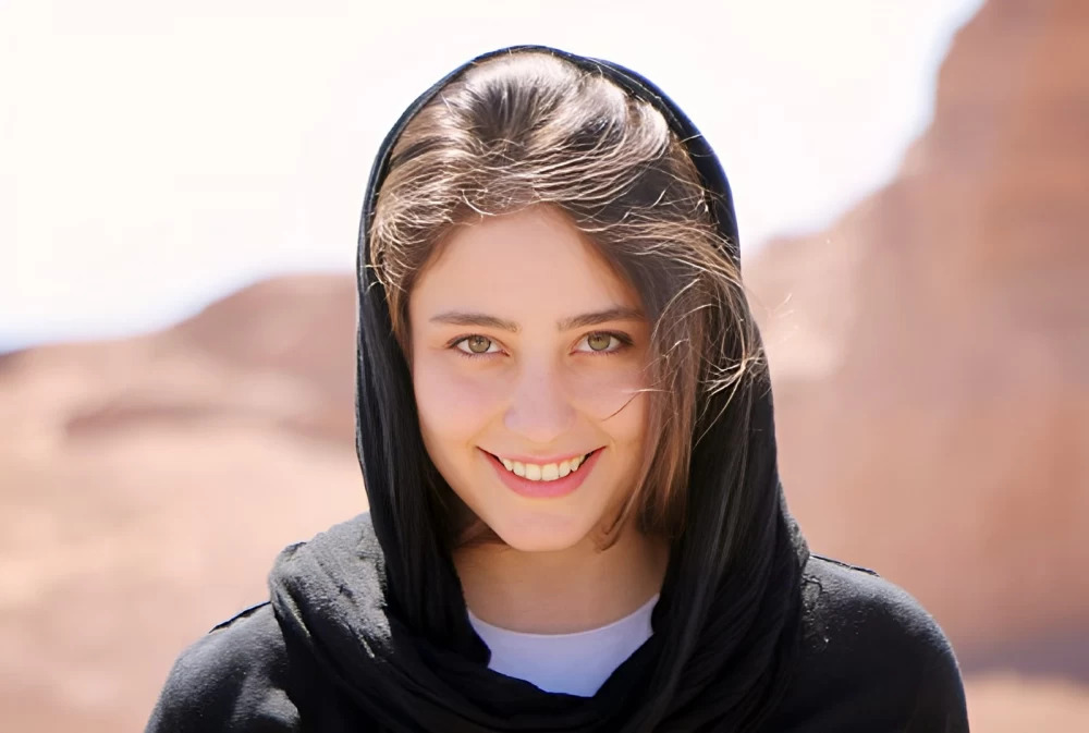 سها نیاستی