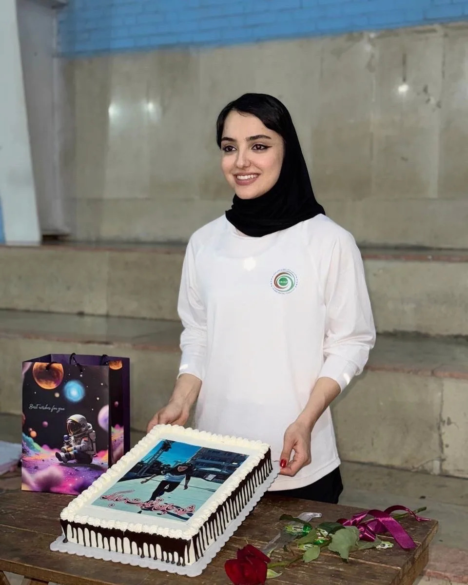  مژده شعبانی