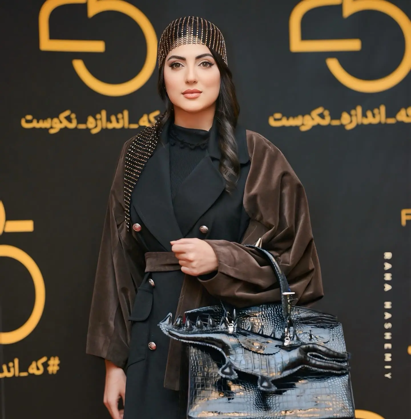 photo_2025-11-18_23-41-30