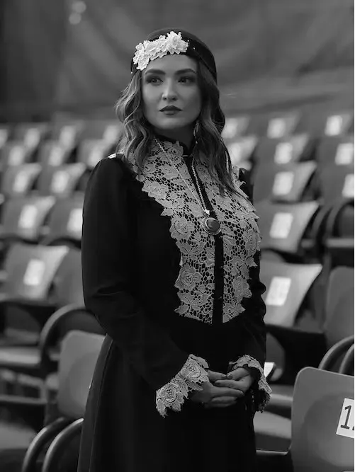 گلاره عباسی (4)