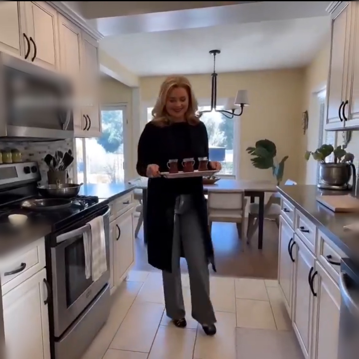 6efb0a2d-9003-49cd-a4a5-809849199bd1