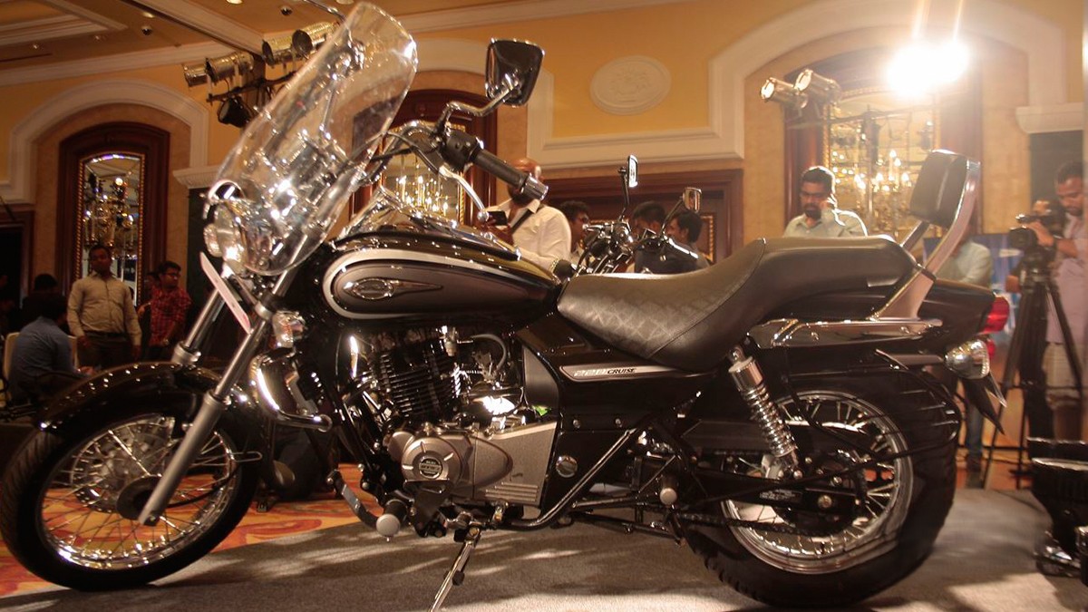 bajaj-avenger-220-2