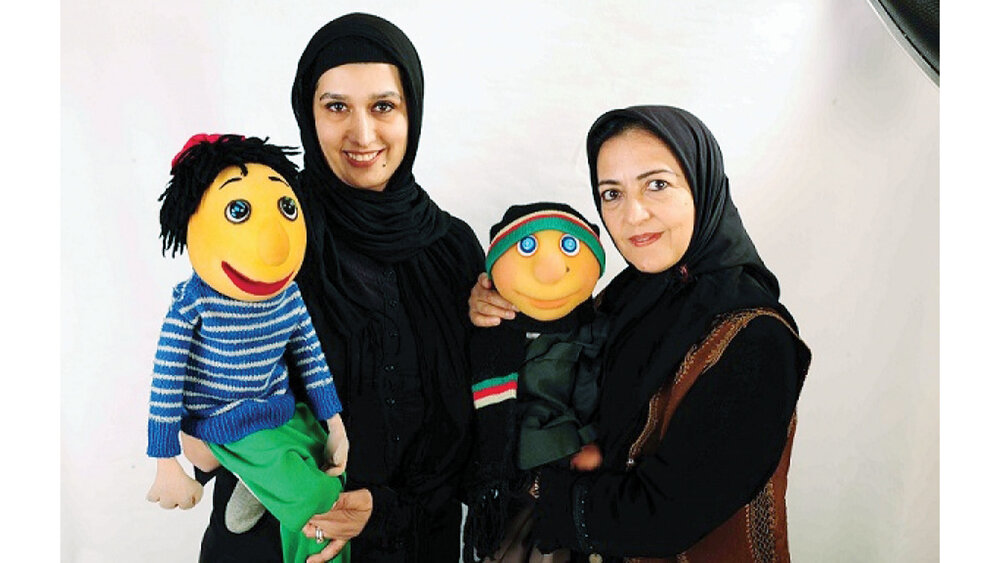  دنیا فنی زاده