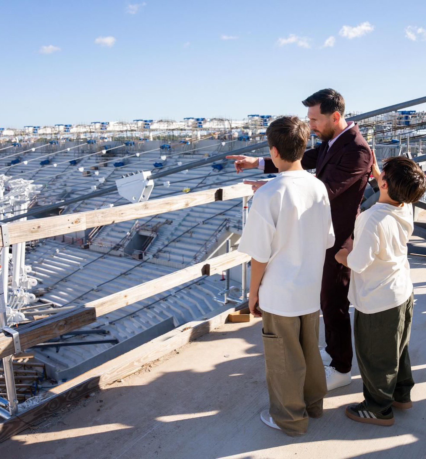 photo_2025-11-09_14-04-18