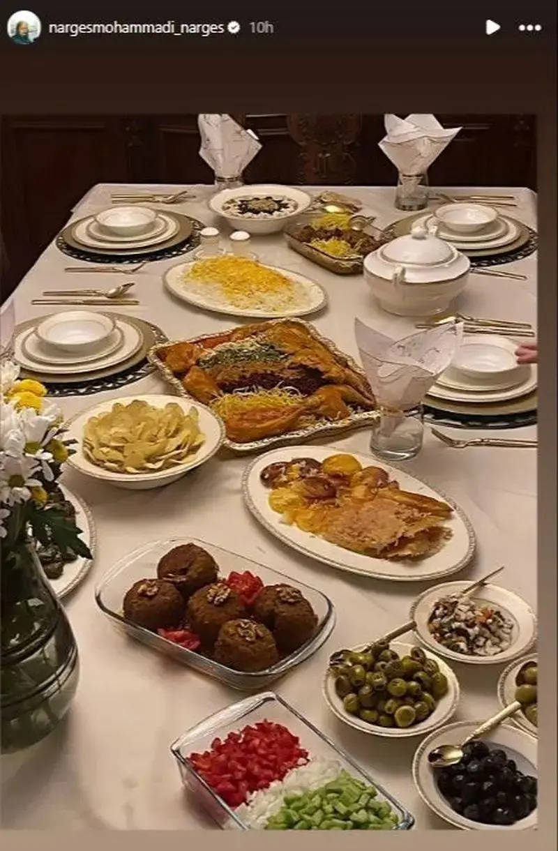 میز غذای نرگس محمدی و علی اوجی