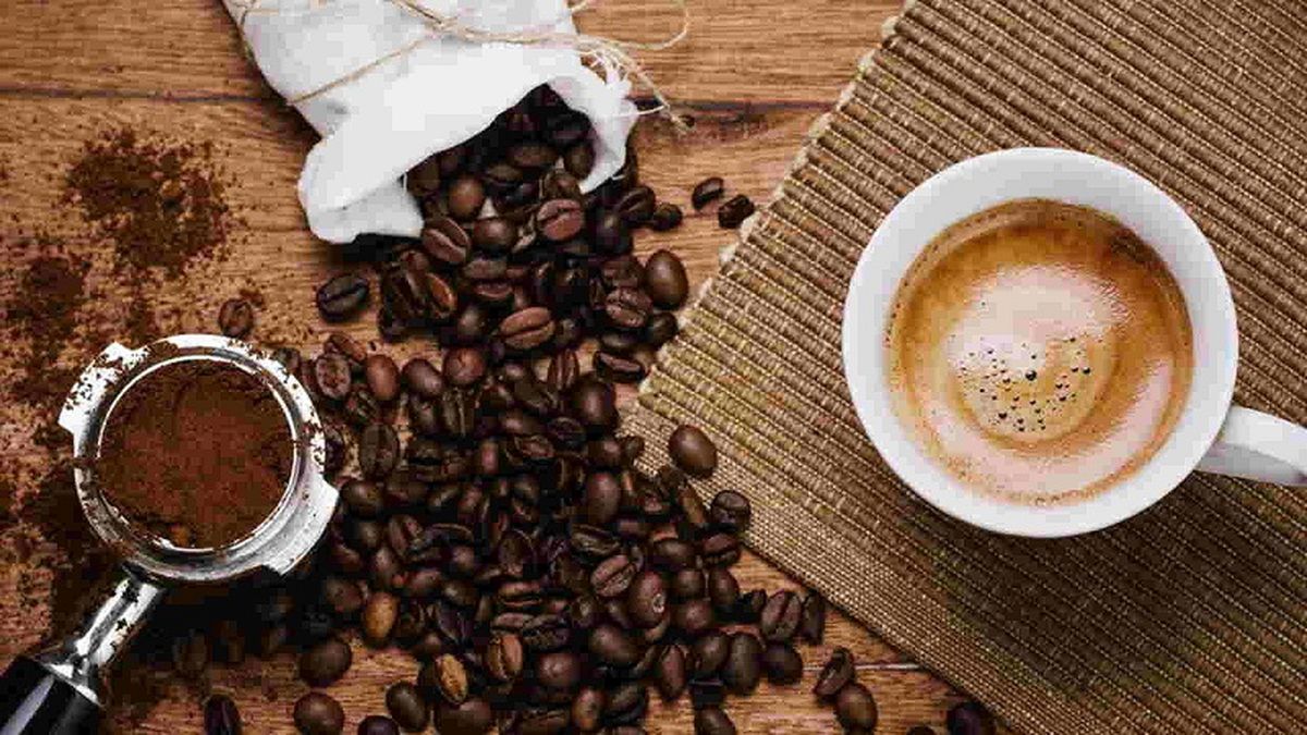 نوشیدن یک فنجان قهوه چه مدت شما را بیدار نگه میدارد؟