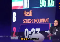 اولین طلای دختران وزنه‌برداری ایران در آسیا