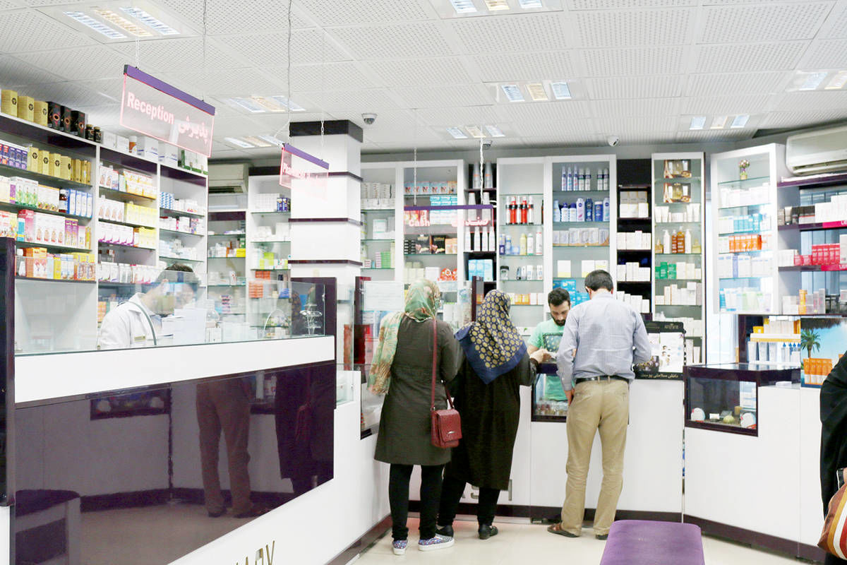 واکنش کمیسیون بهداشت به ماجرای سهمیه داروخانهها به شرط حجاب