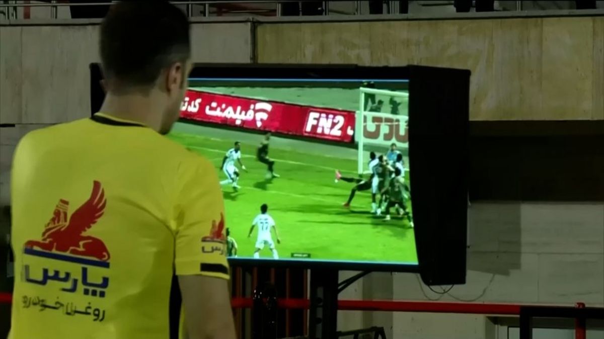 برتری استقلال مقابل شمسآذر با کمک VAR