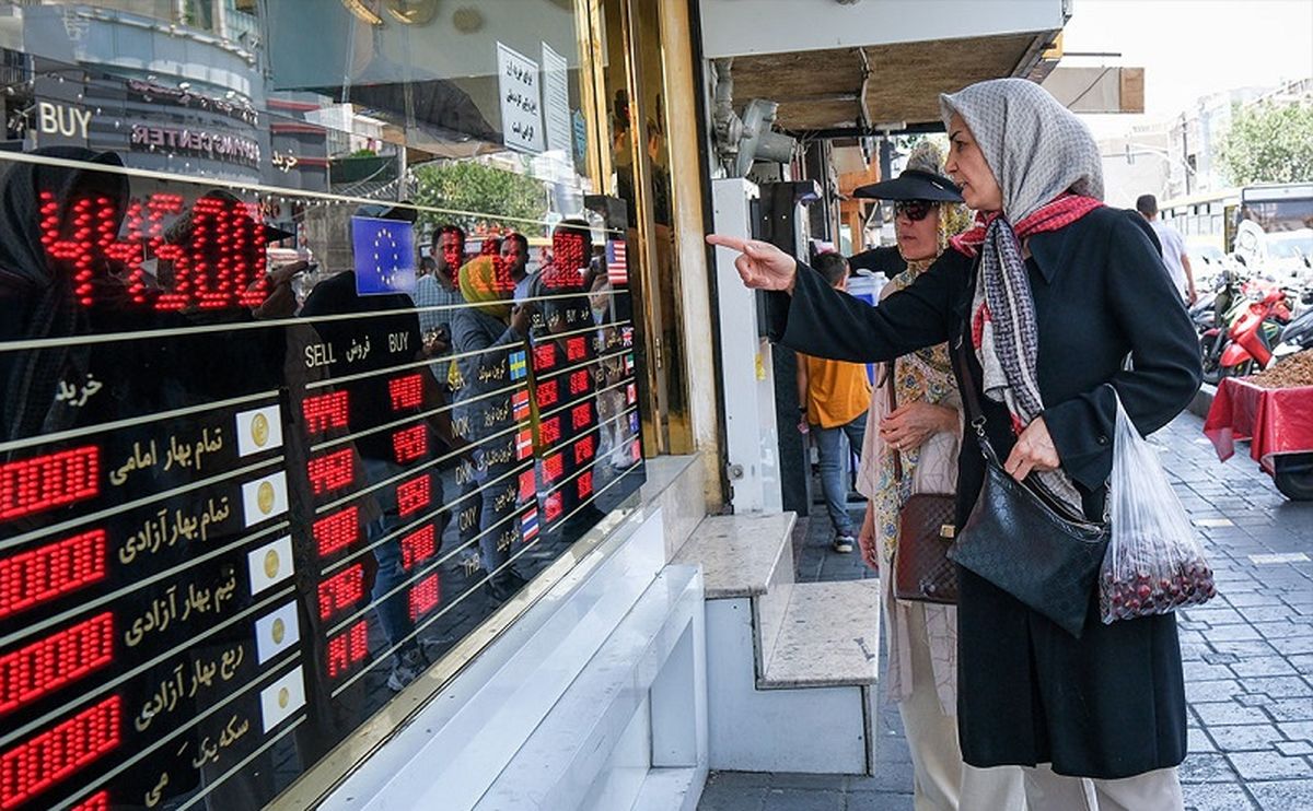 فرار معاملهگران بزرگ از بازار دلار