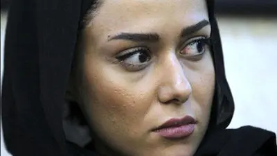 نگاهی به ژست بانمک پریناز ایزدیار بازیگر زمانه