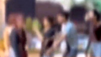 پخت جوجه کنار کتیبه 2000هزار ساله ساسانی+ فیلم
