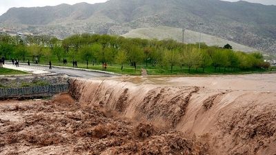 بارش باران و ریزش کوه در مازندران