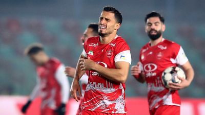 فرید ایری وحید امیری رو برد !