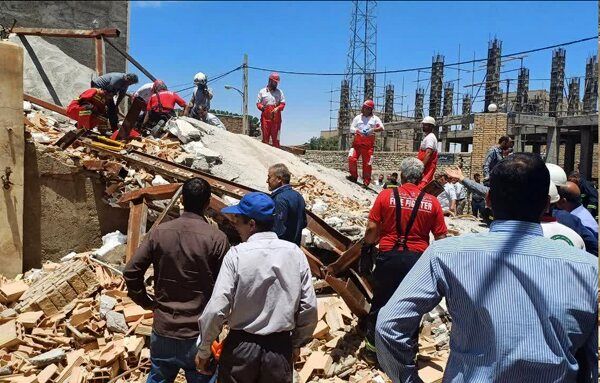 بازداشت ۲ نفر در ارتباط با ریزش ساختمان در پاکدشت
