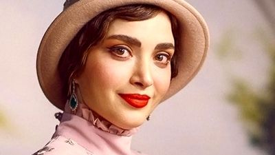 بهنوش طباطبایی با لباس محلی تصاویری از کودکی اش منتشر کرد + عکس