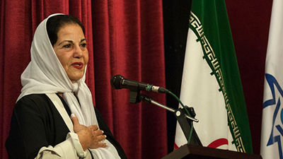 عکس دیده‌نشده از کودکی لعیا زنگنه؛ ستاره‌ای در آستانه ۶۰ سالگی