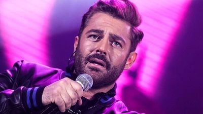 سبک زندگی فوقِ لاکچری گلزار بازهم جنجال به‌پا کرد! + عکس