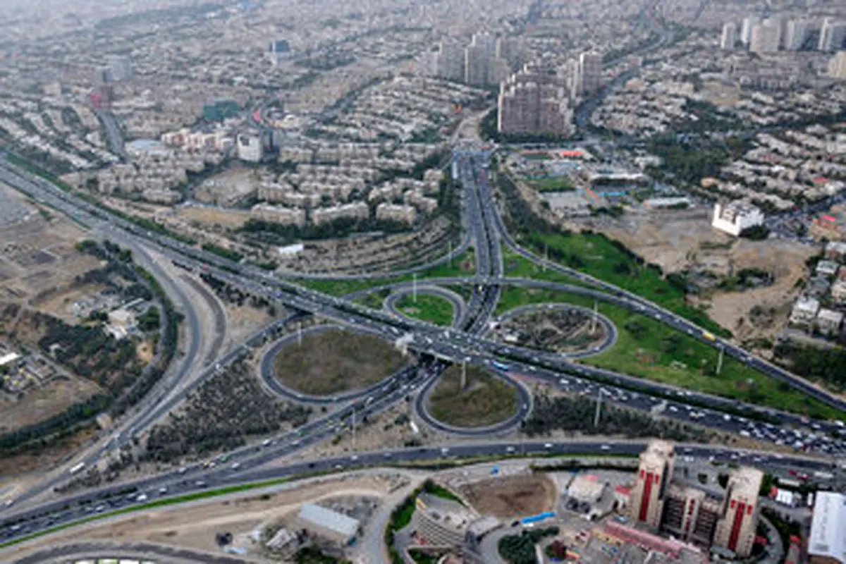 علت «دیوار دزدی» در بزرگراه‌های تهران چیست؟