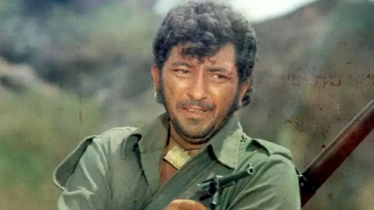 سفر در زمان؛ «بازیگر نقش جبارسینگ در فیلم شعله» در کنار همسر و فرزندان؛ سال 1362