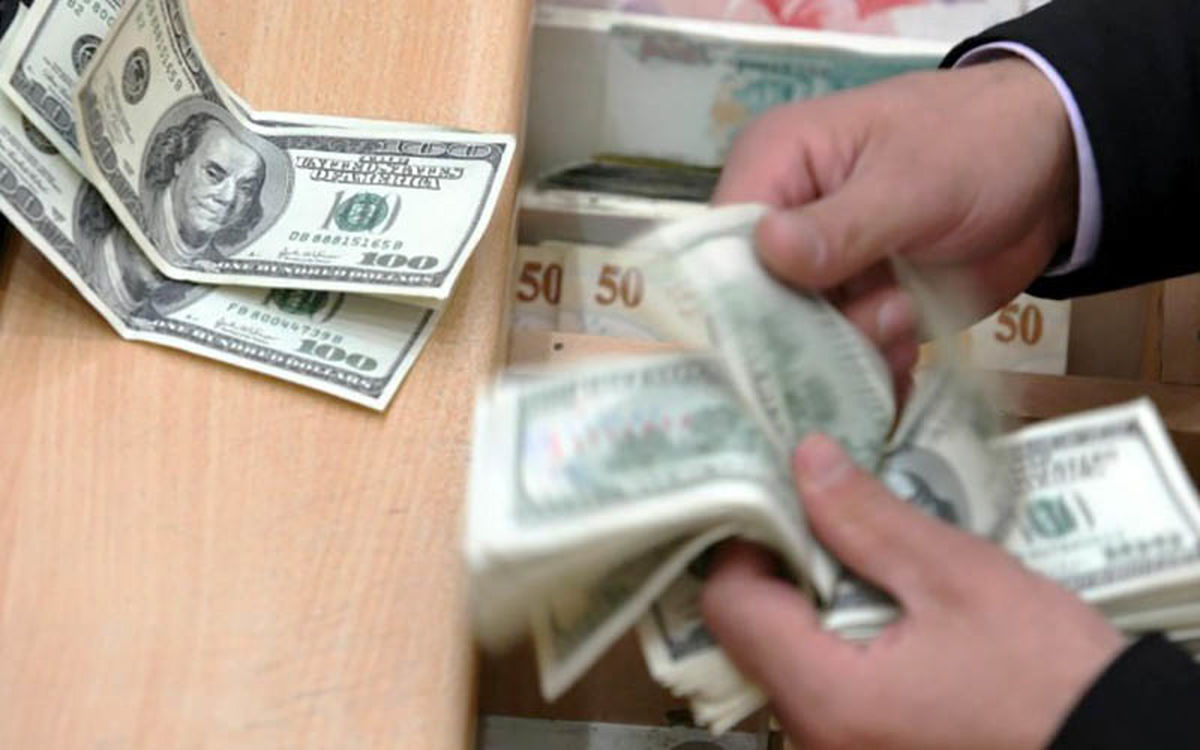 قیمت دلار امروز جمعه 19 اردیبهشت ماه 1404
