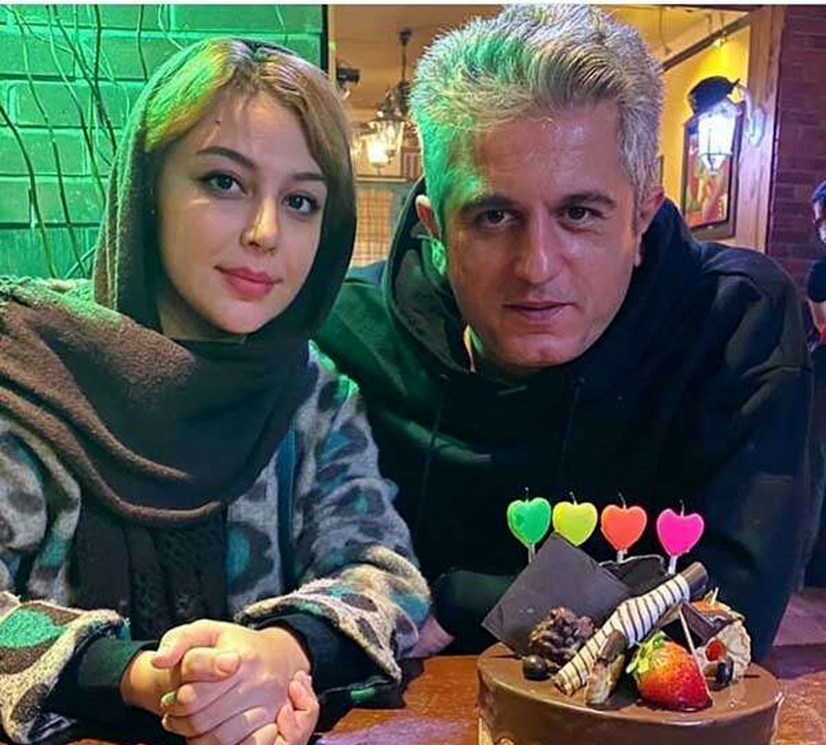 مونا-غمخوار-و-همسرش-1