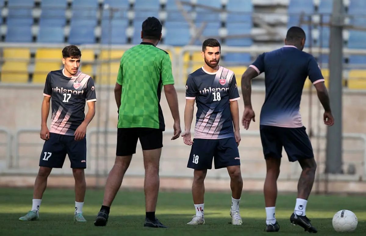 حضور این بازیکن در تمرین پرسپولیس ممنوع شد