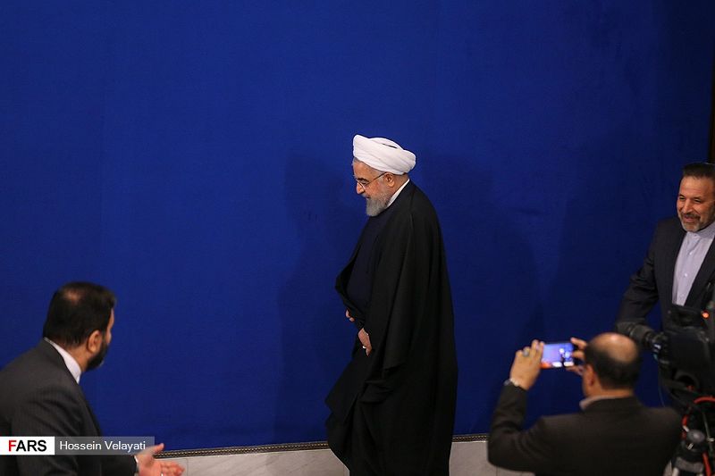 علت لغو ناگهانی برنامه ملاقات و جلسات حسن روحانی