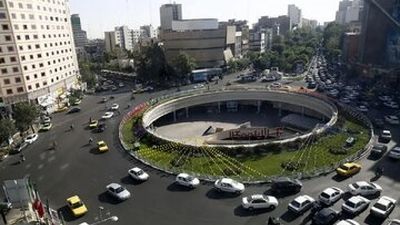 تهرانی‌ها امروز سمت میدان ونک نروند