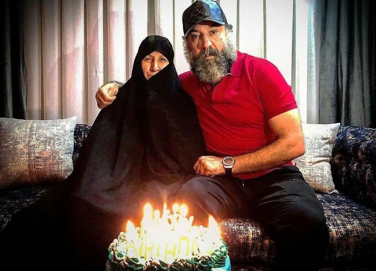 تهدید مادر علی انصاریان با اسلحه!